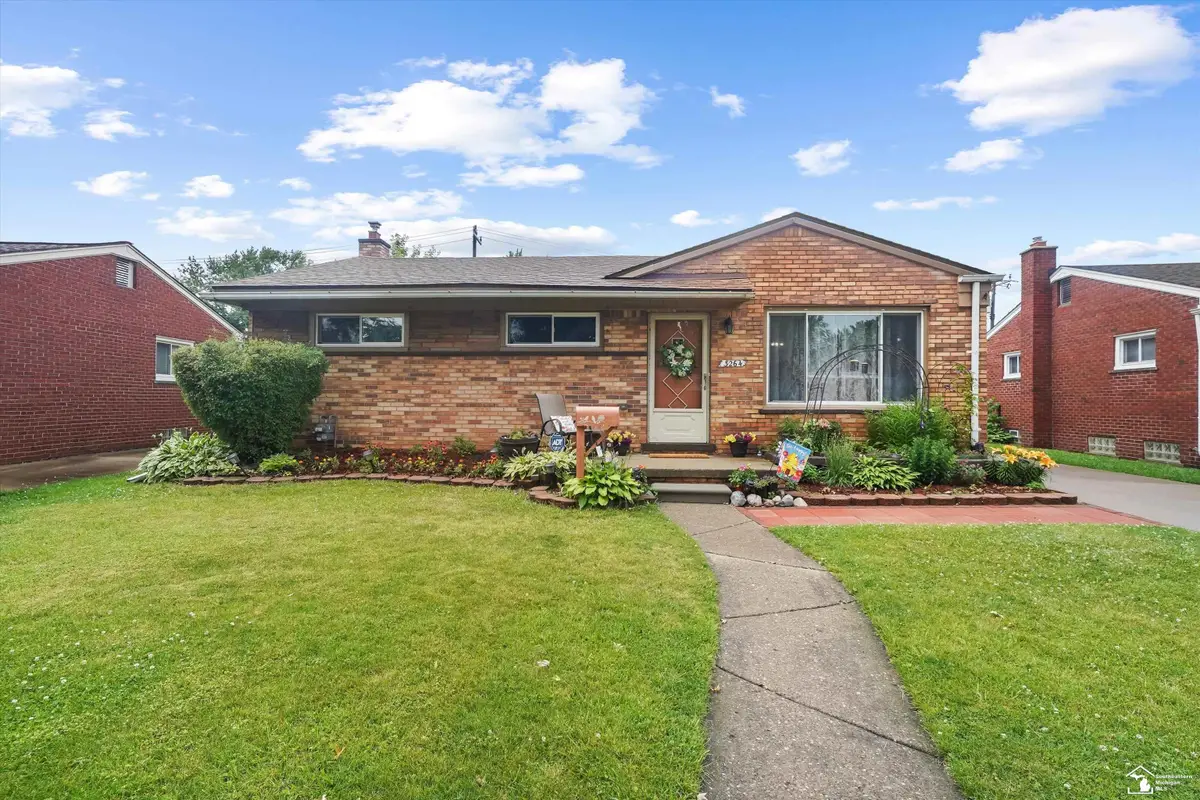 3264 MAPLE DR, Melvindale, MI 48122 - #1