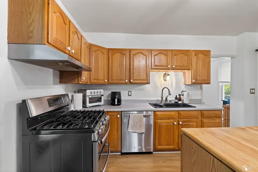 2808 Carleton Rockwood RD, Carleton, MI 48117 - #3