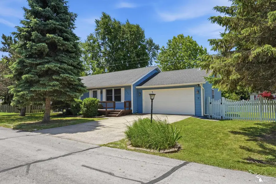 3484 Lakeshore DR, Monroe, MI 48162 - #3