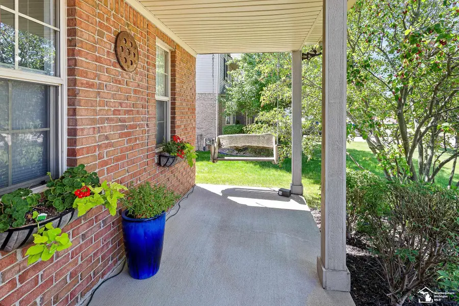 8193 Jack Pine DR, Ypsilanti, MI 48197 - #2