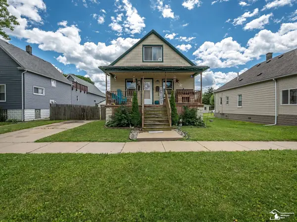 857 Plum ST, Wyandotte, MI 48192