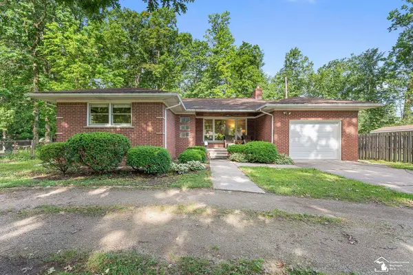 16022 Kennebec ST, Southgate, MI 48195