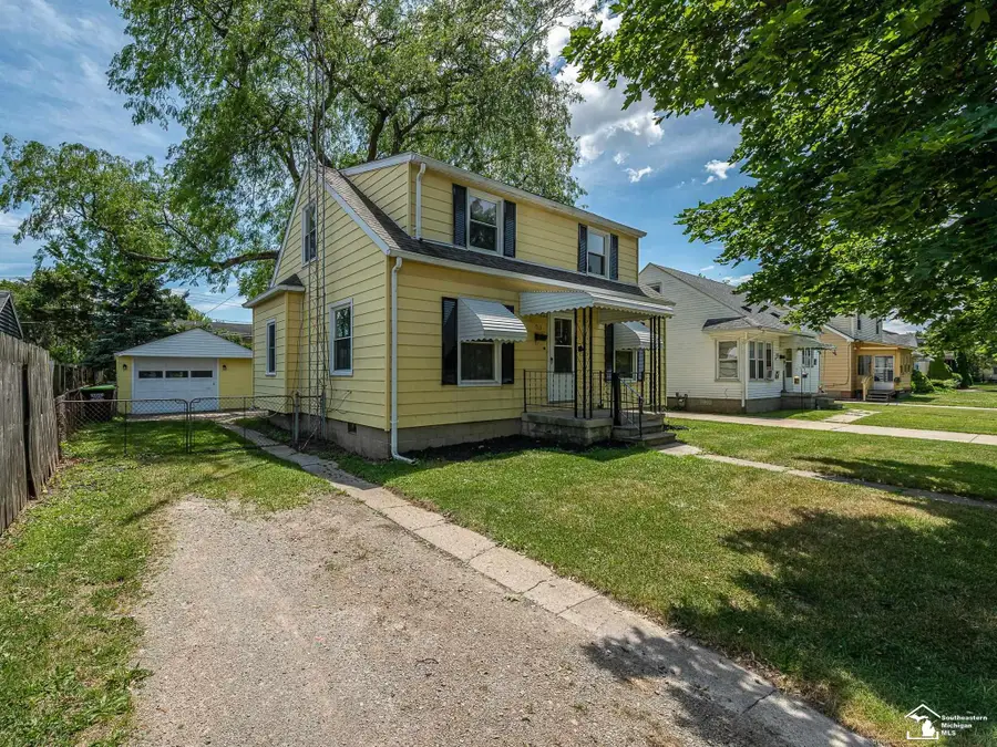 713 Roeder ST, Monroe, MI 48161 - #2