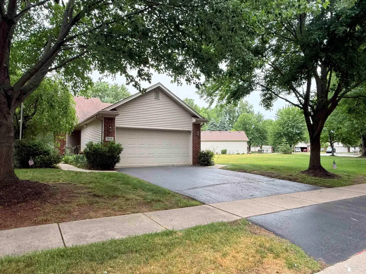 1626 Spruce CT, Temperance, MI 48182 - #1