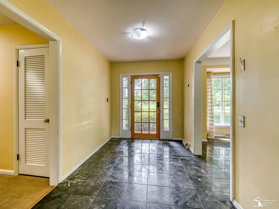 14359 S Dixie HWY, Monroe, MI 48161 - #3