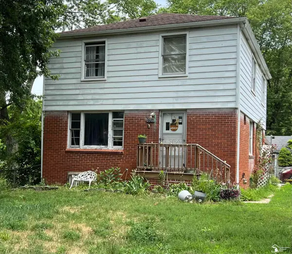 2288 Vivian RD, Monroe, MI 48162