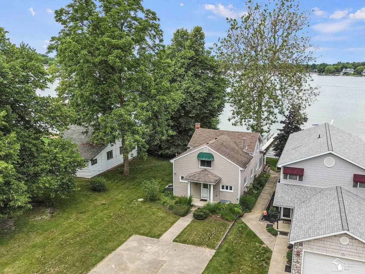 736 Lakeview DR, Clarklake, MI 49234 - #1