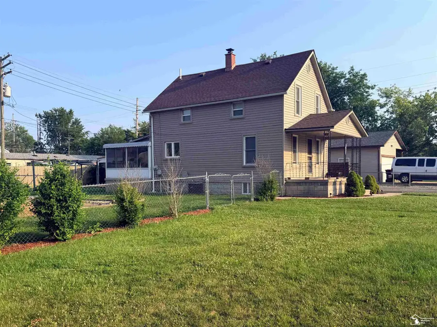 1003 Bacon ST, Monroe, MI 48161 - #2