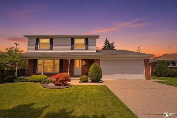 14216 Balsam ST, Southgate, MI 48195