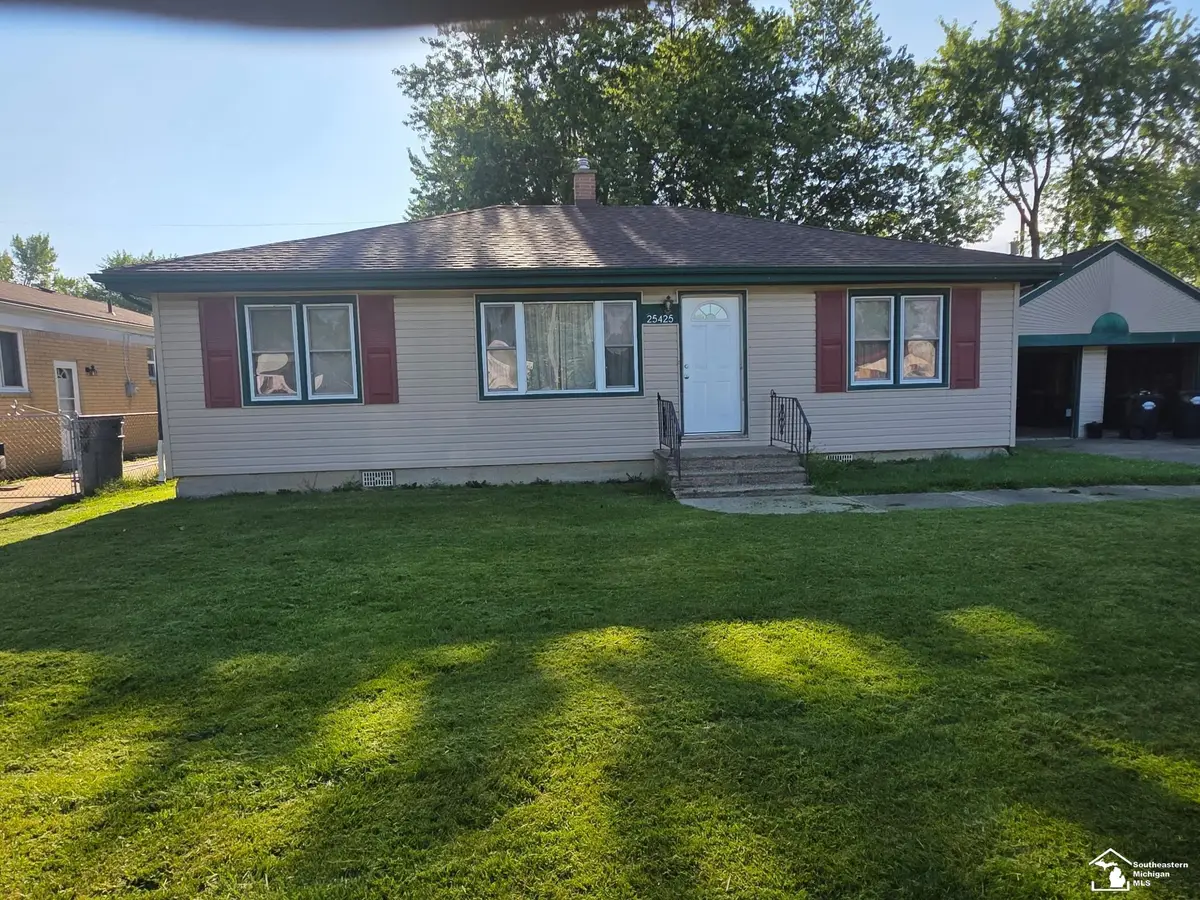 25425 Fairgrove ST, Woodhaven, MI 48183 - #1