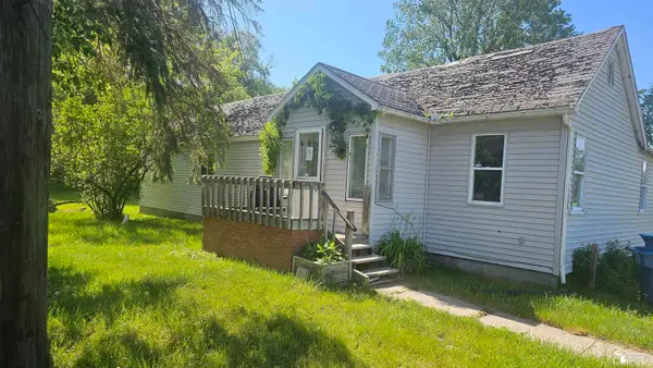 999 N Cass AVE, Vassar, MI 48768