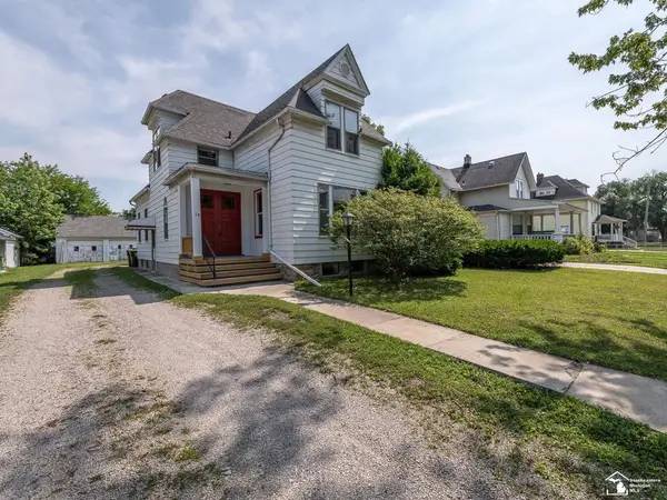 18 W Noble AVE, Monroe, MI 48162