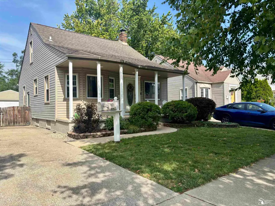 13506 Longtin ST, Southgate, MI 48195 - #2
