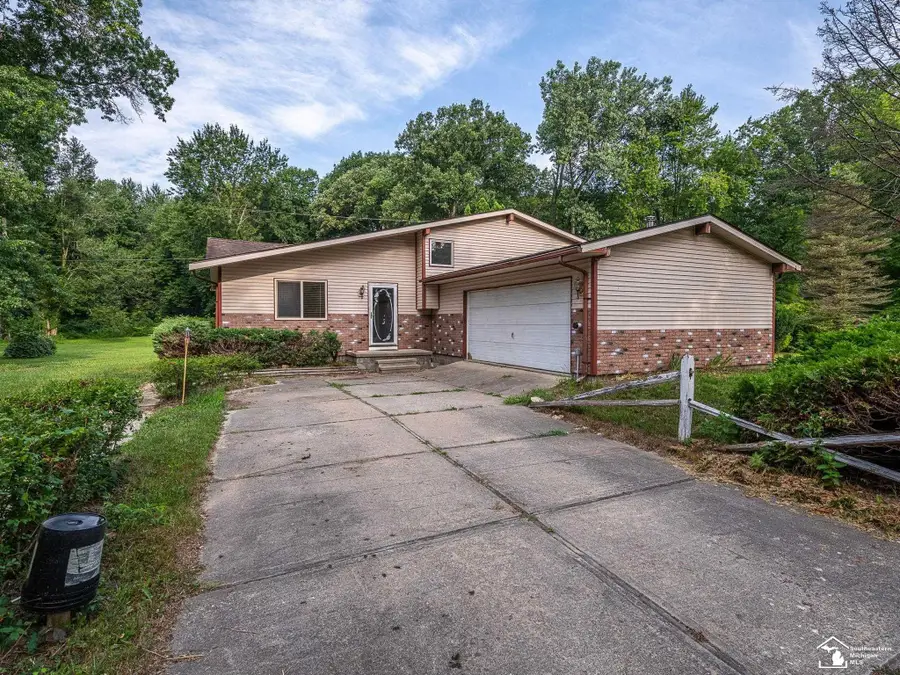 10191 Yensch RD, Maybee, MI 48159 - #2