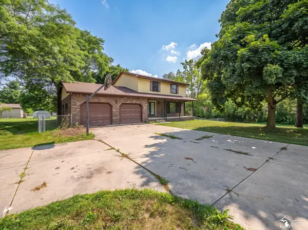 1902 S Raisinville, Monroe, MI 48161