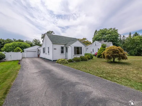 6243 Dallas RD, Monroe, MI 48161