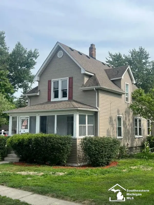 611 Monroe ST, Carleton, MI 48117