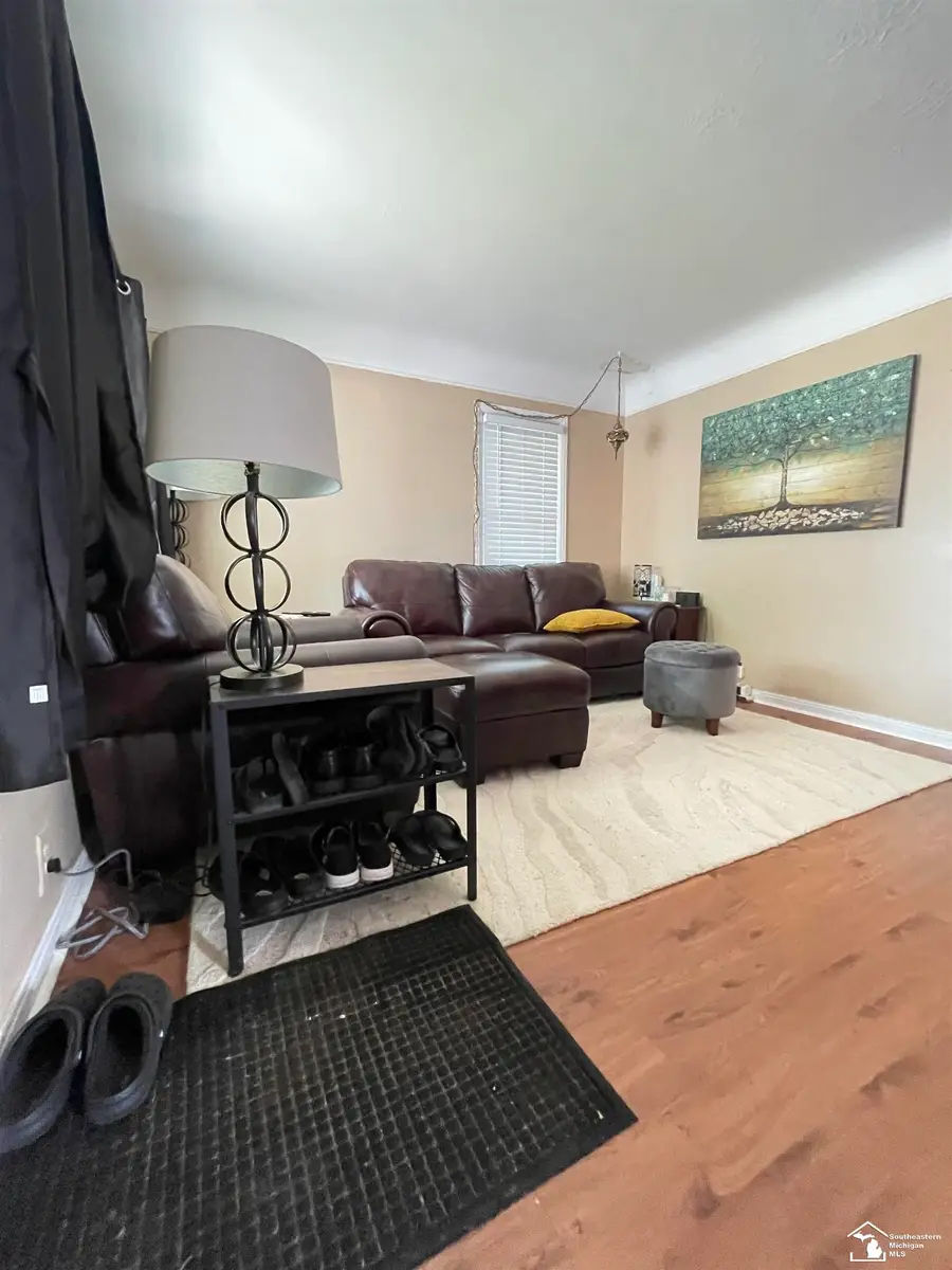 42 Cleveland, Trenton, MI 48183 - #3