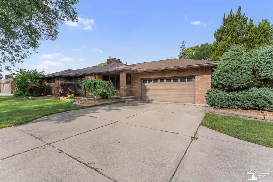 10860 Reeck RD, Allen Park, MI 48101 - #3
