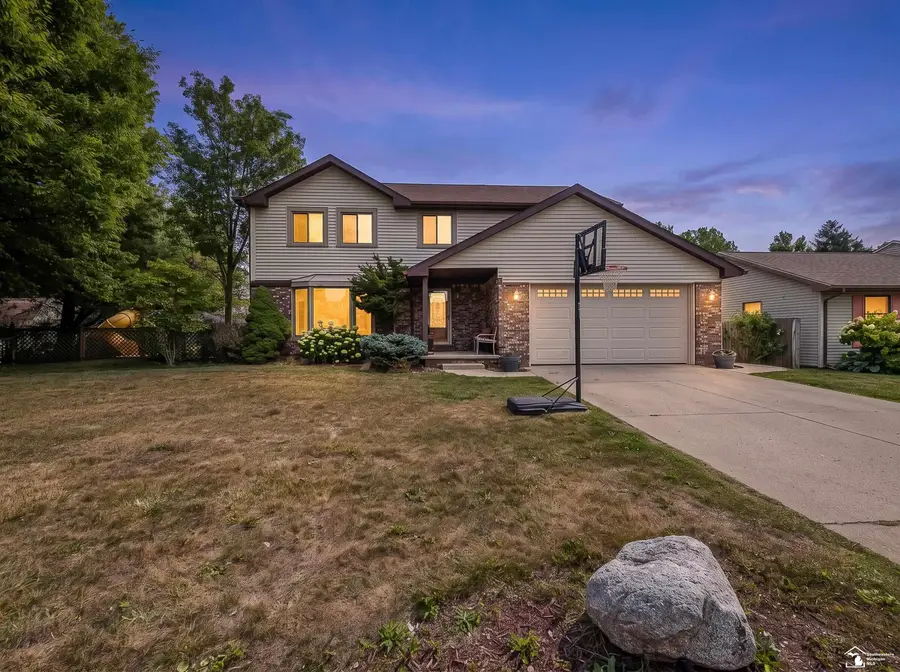 495 Grace DR, Monroe, MI 48161 - #2