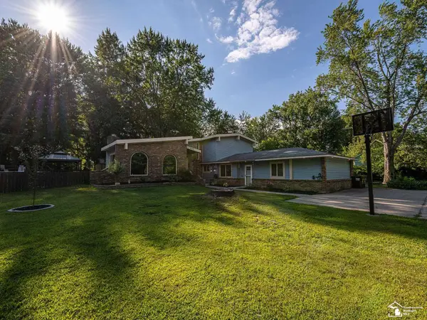 6849 Fortuna DR, Temperance, MI 48182