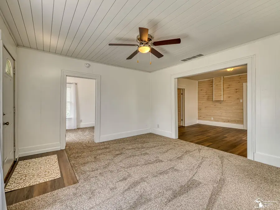 518 Eastchester ST, Monroe, MI 48161 - #3