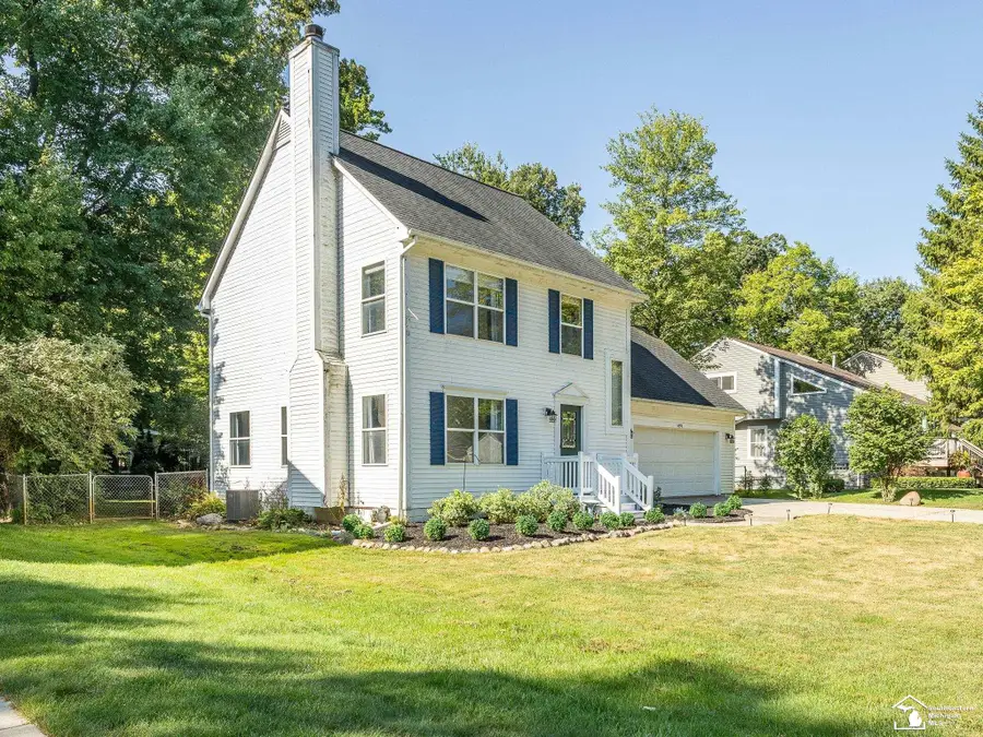 5893 Forestal AVE, Waterford, MI 48327 - #2