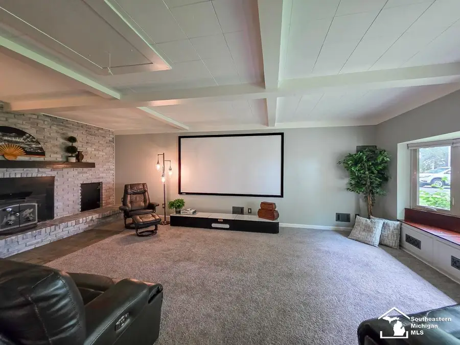 10104 Bay Creek RD, Erie, MI 48133 - #2