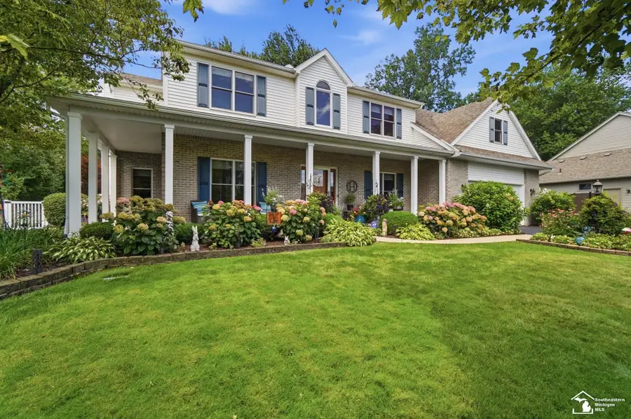7261 Silo Meadows DR, Temperance, MI 48182 - #2