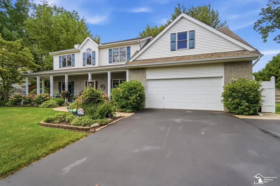 7261 Silo Meadows DR, Temperance, MI 48182 - #3