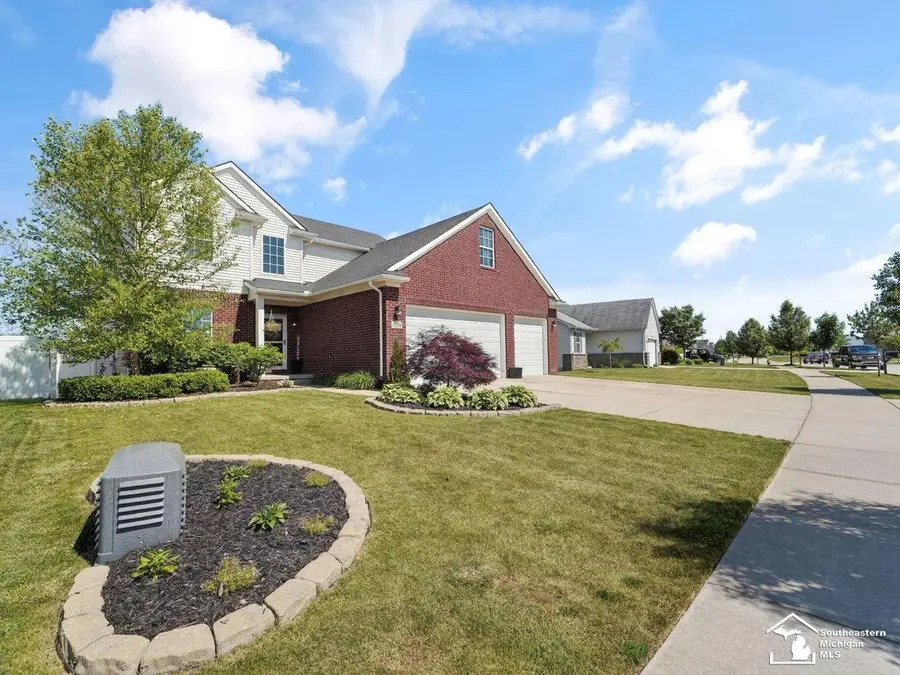 5128 Westminster DR, Dundee, MI 48131 - #3