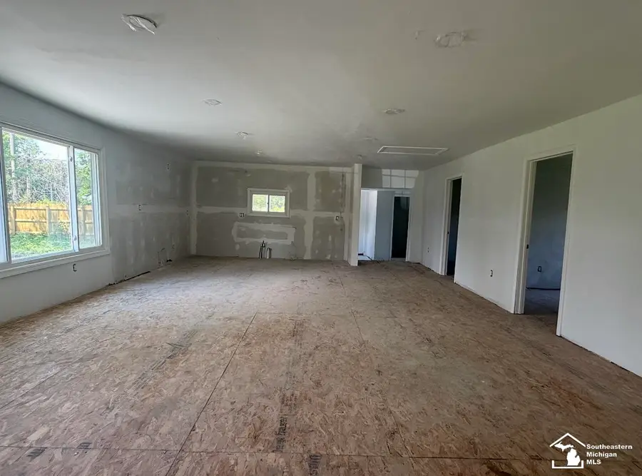 7751 Forrer ST, Detroit, MI 48228 - #2