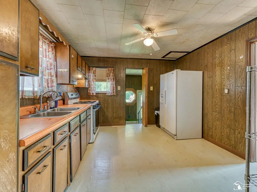 1419 Peters ST, Monroe, MI 48161 - #3