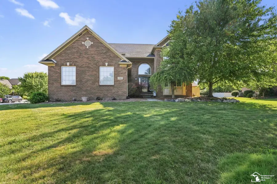 27012 Mary CT, Flat Rock, MI 48134 - #2