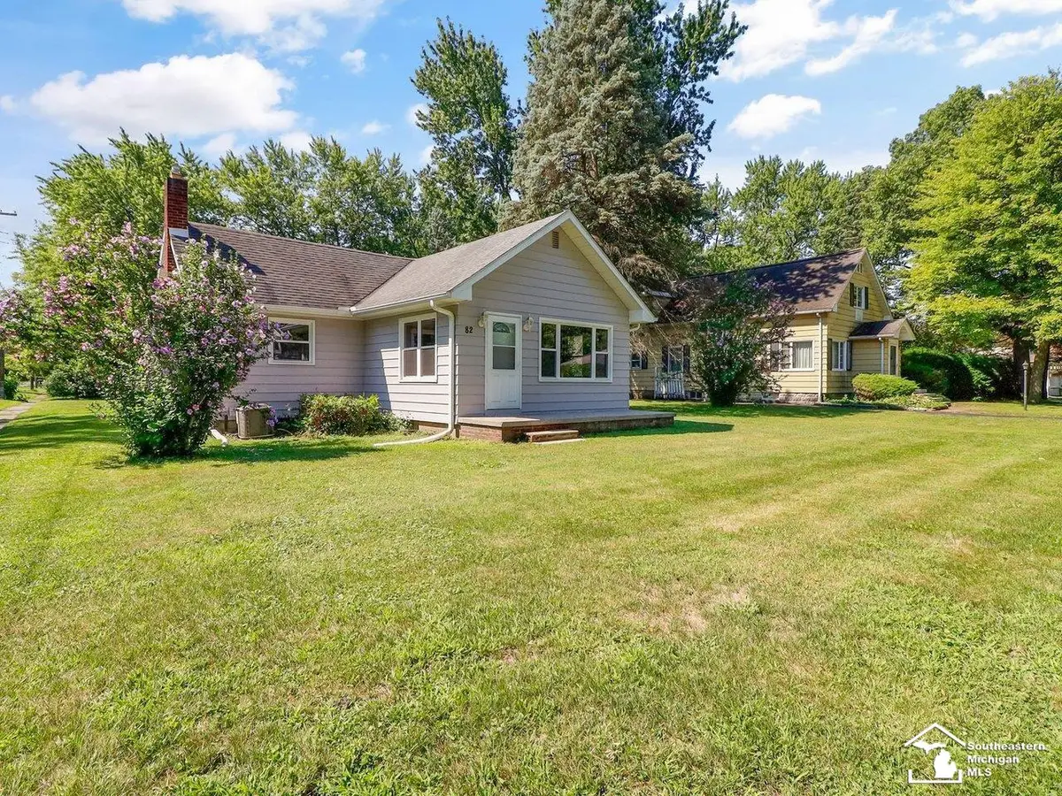 82 E Chestnut ST, Petersburg, MI 49270 - #1