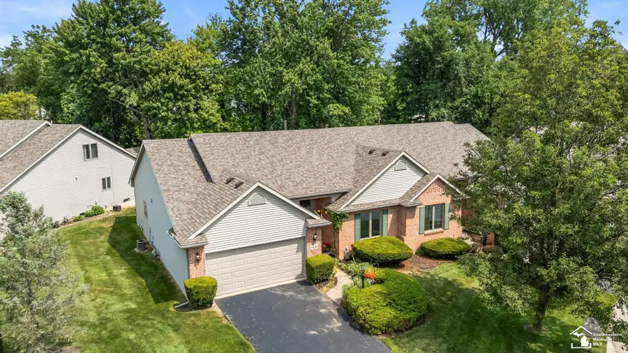 6643 Gleneagles CIR, Temperance, MI 48182 - #2