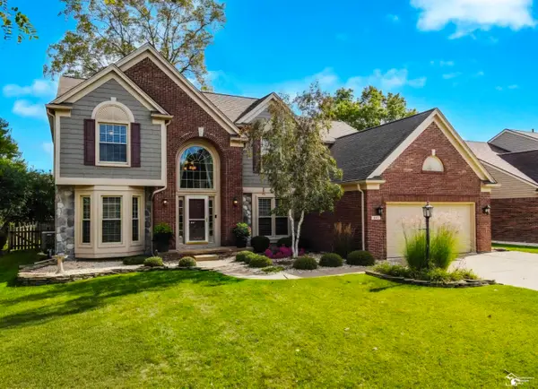 843 Regents Park DR, Monroe, MI 48161
