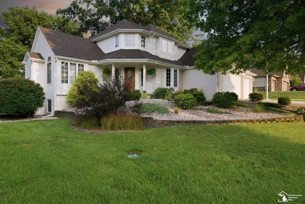 9085 Legacy CT, Temperance, MI 48182 - #1