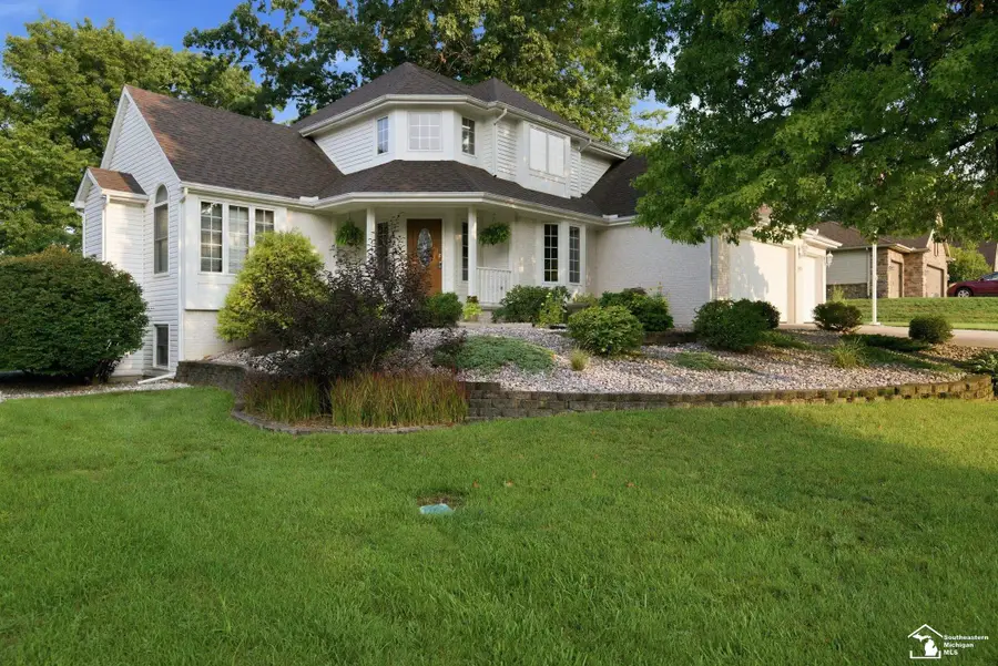 9085 Legacy CT, Temperance, MI 48182 - #2