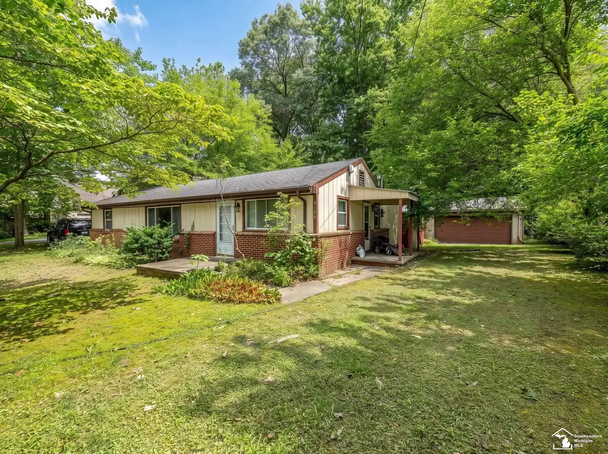 3198 W Sterns RD, Lambertville, MI 48144 - #1