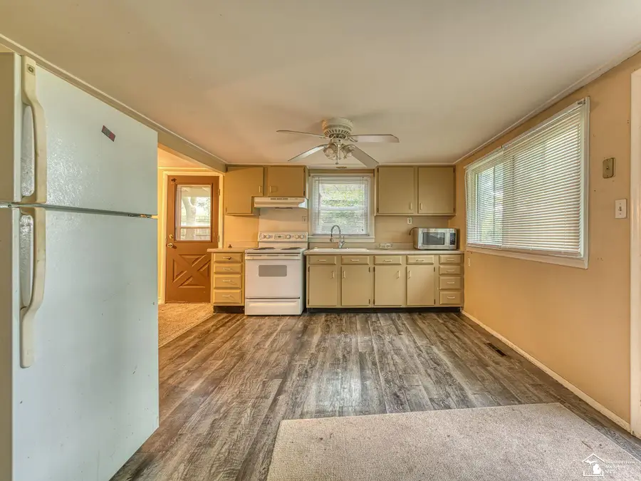 3198 W Sterns RD, Lambertville, MI 48144 - #3