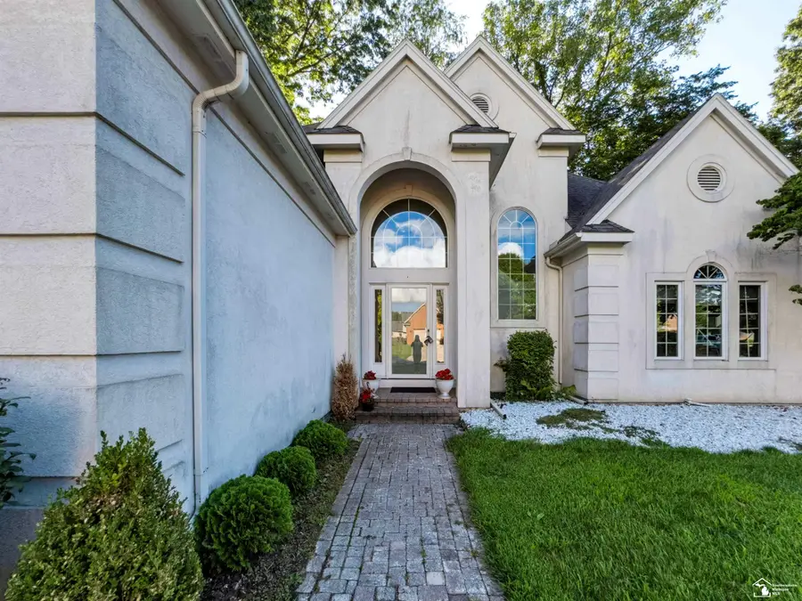7241 Hidden Valley DR, Lambertville, MI 48144 - #3