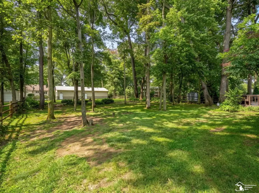 3530 Deepwood DR, Lambertville, MI 48144 - #3