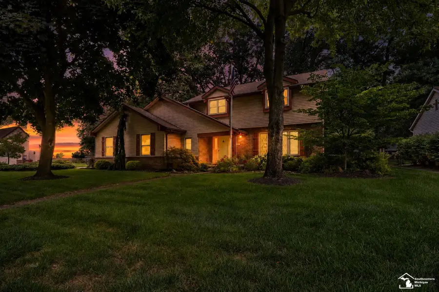 1956 Stoneybrook LN, Temperance, MI 48182 - #2