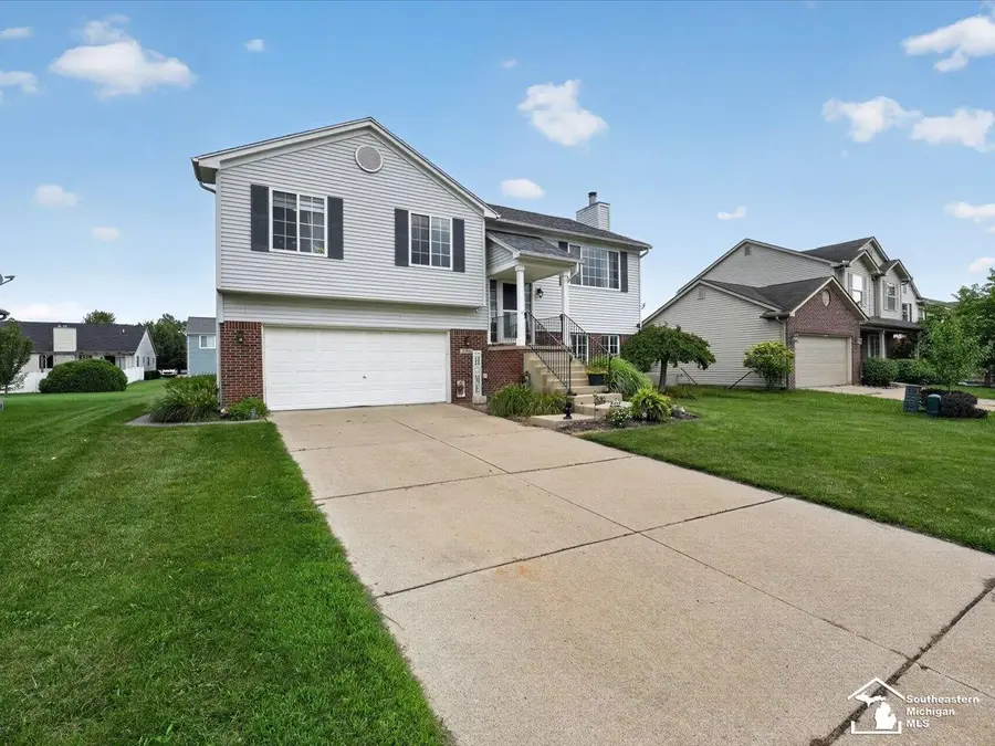 256 Dundee RDG, Dundee, MI 48131 - #2