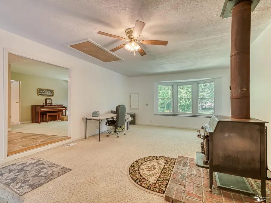 9703 Summerfield RD, Temperance, MI 48182 - #3