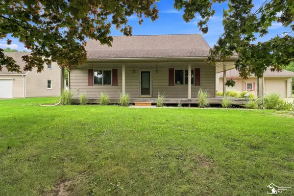 2242 Carleton West RD, Carleton, MI 48117