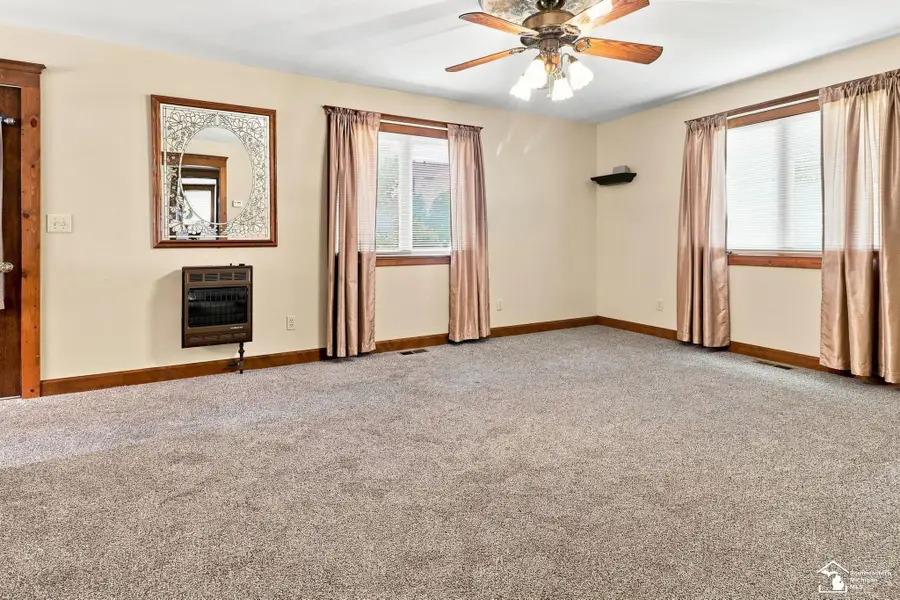 2242 Carleton West RD, Carleton, MI 48117 - #3