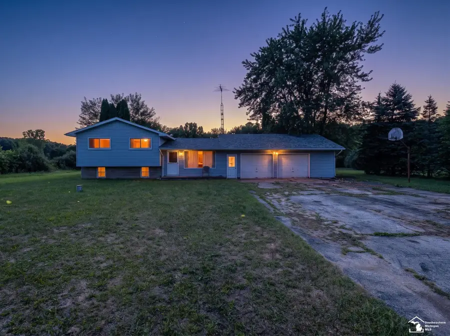 12347 S Custer RD, Dundee, MI 48131 - #2