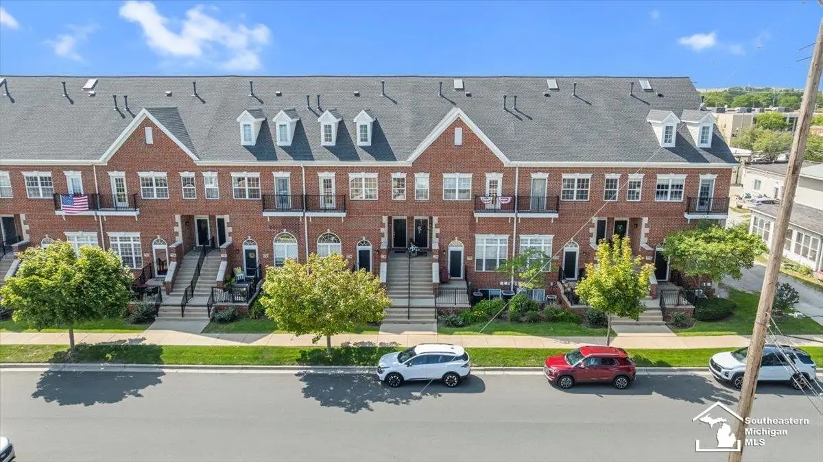 2734 Riverside DR, Trenton, MI 48183 - #1